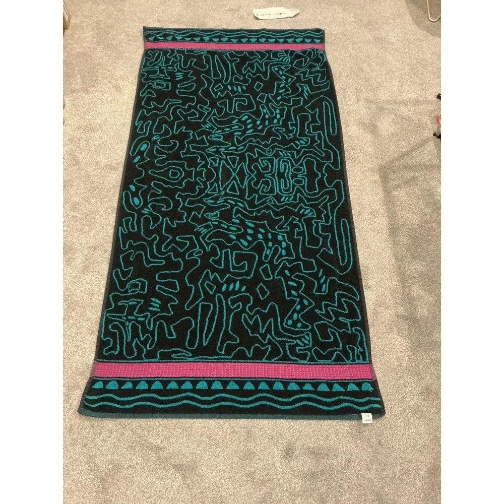 VTG Banana Club Keith Haring beach towel Double Sided iconic maze-like figure
